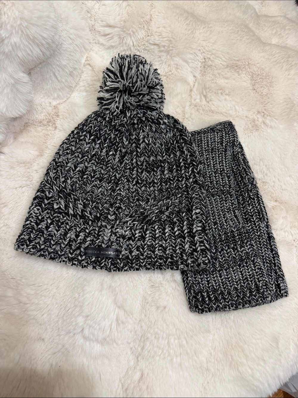NWOT Rebecca Minkoff Hat & Glove Set